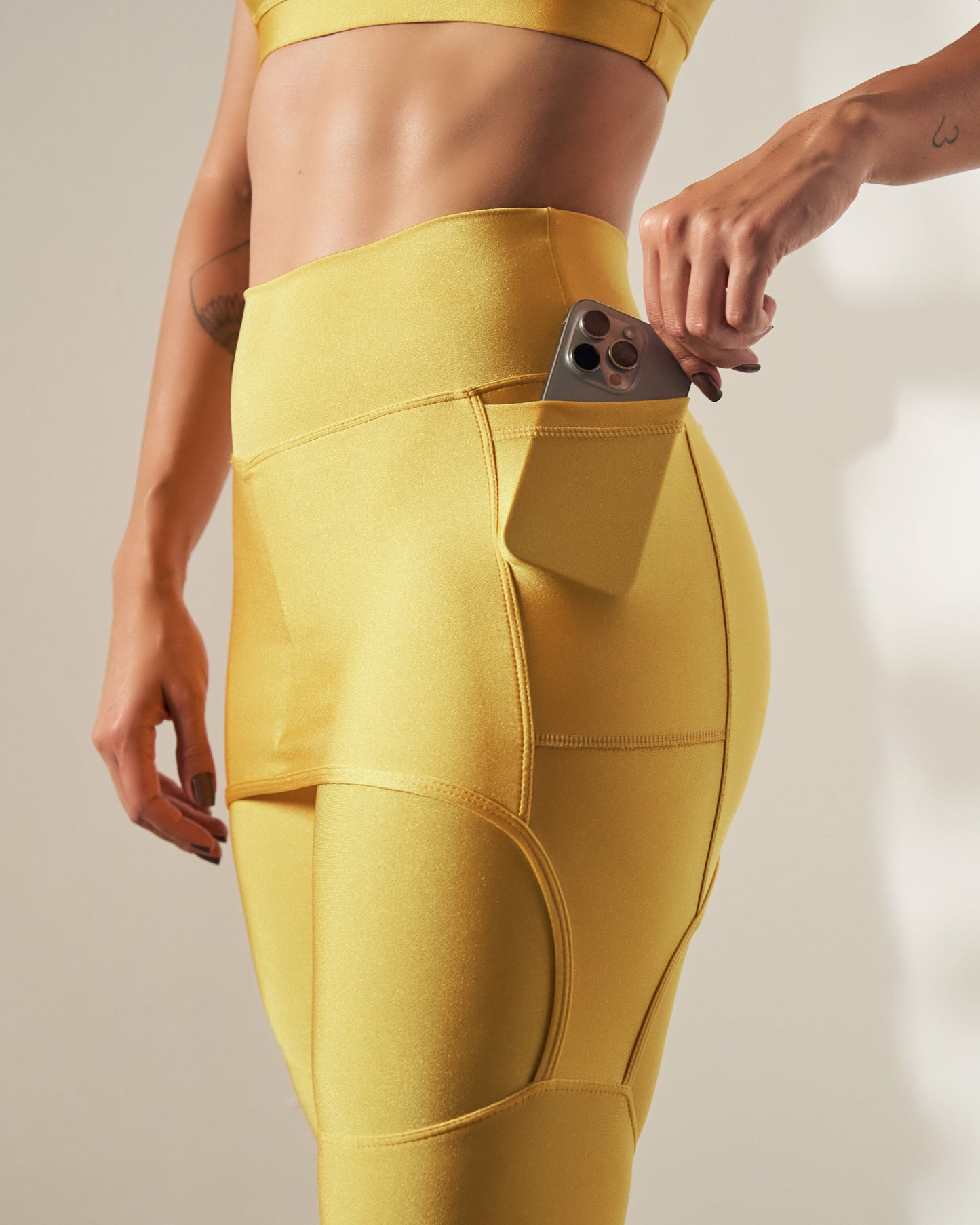 SKIRTED LEGGING POCKETS